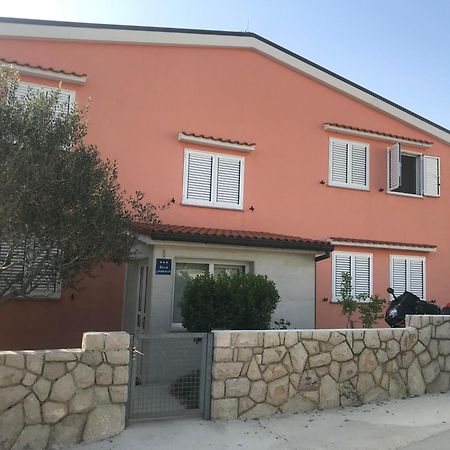 Apartment Adriana Povljana Εξωτερικό φωτογραφία