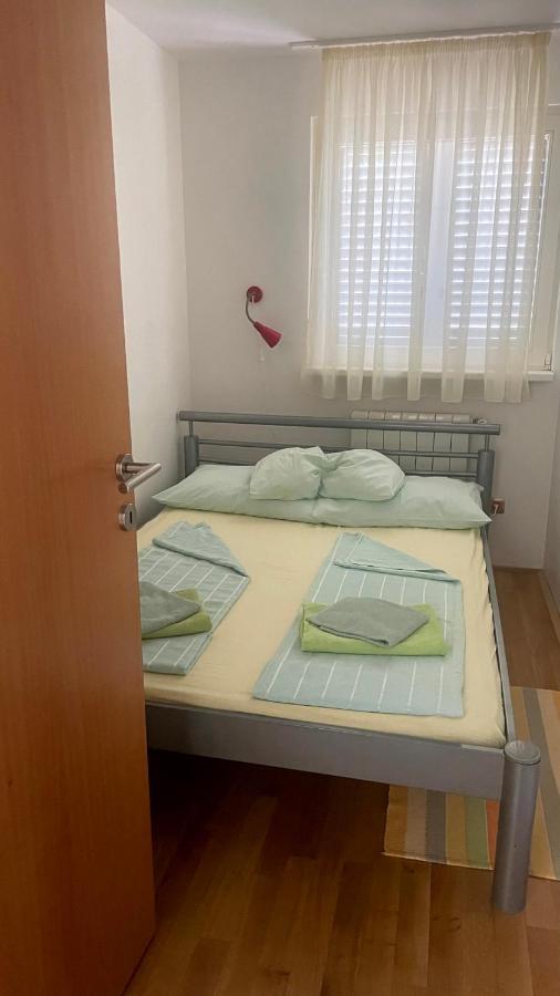 Apartment Adriana Povljana Εξωτερικό φωτογραφία