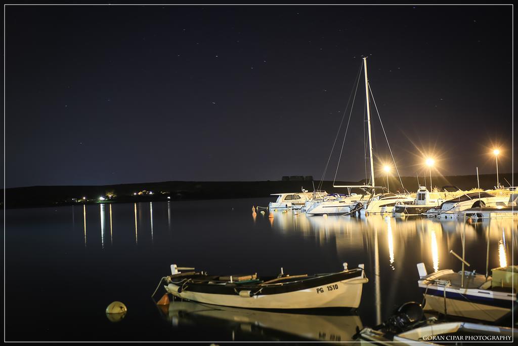 Apartment Adriana Povljana Εξωτερικό φωτογραφία