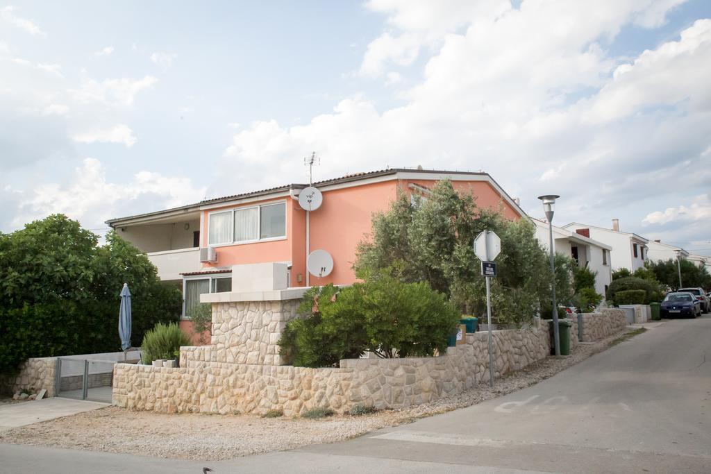 Apartment Adriana Povljana Εξωτερικό φωτογραφία